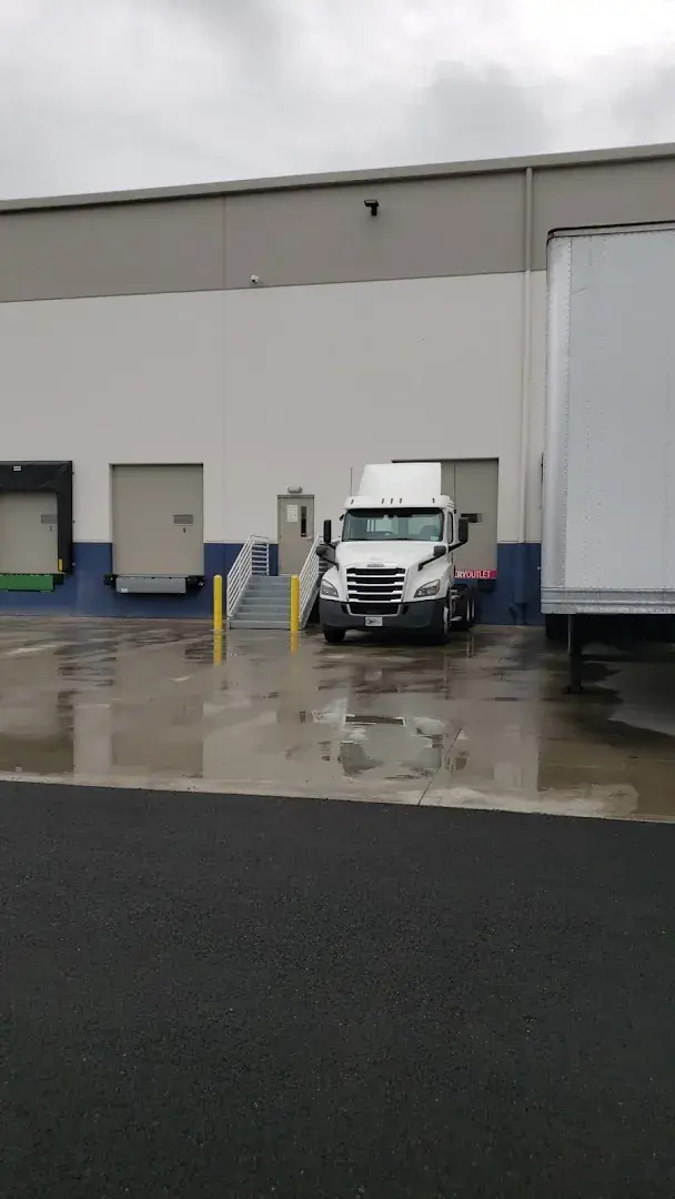 Grocery Outlet Distribution Center in Ridgefield, WA