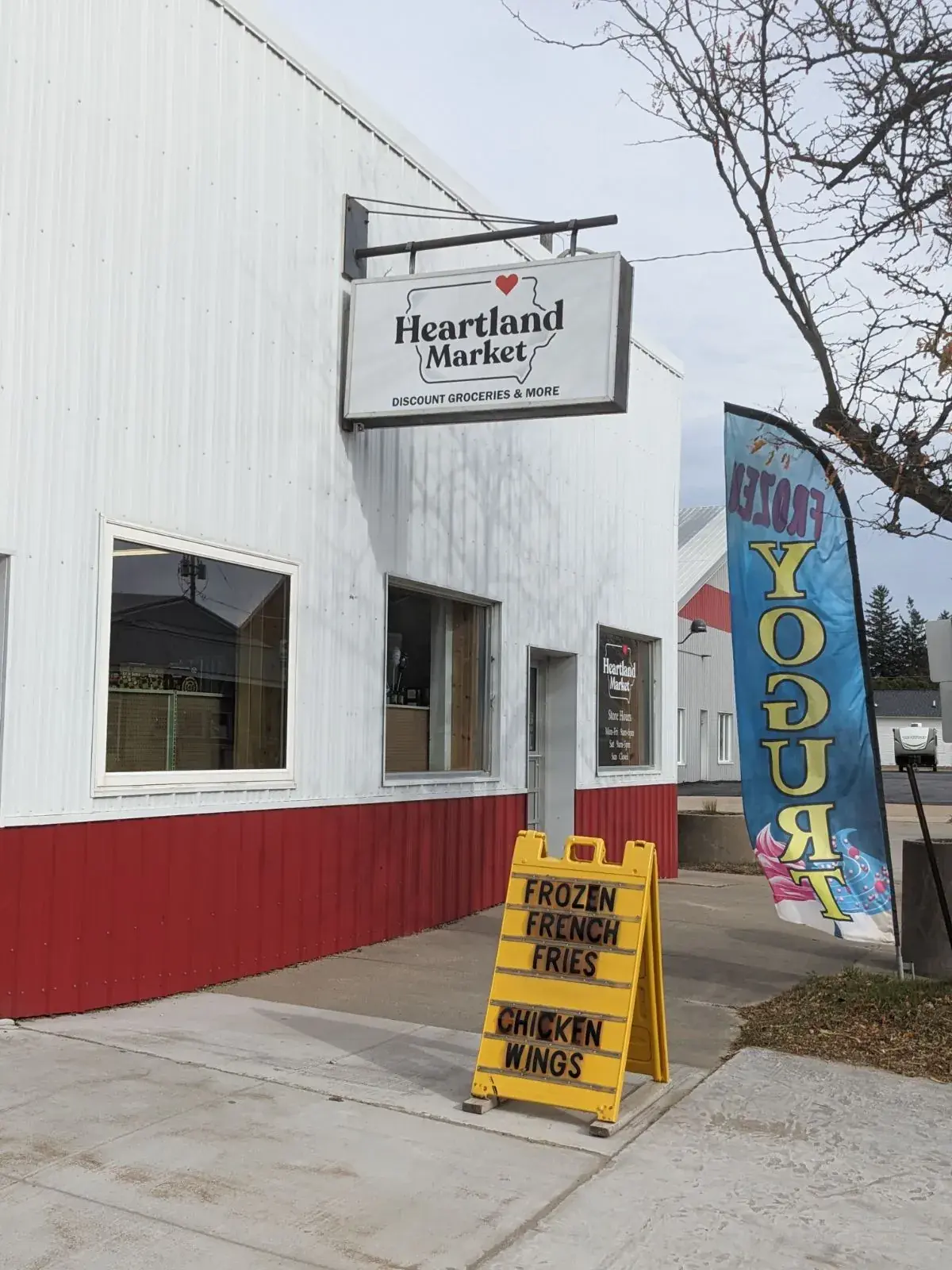 Heartland Market - Discount store in Riceville, IA
