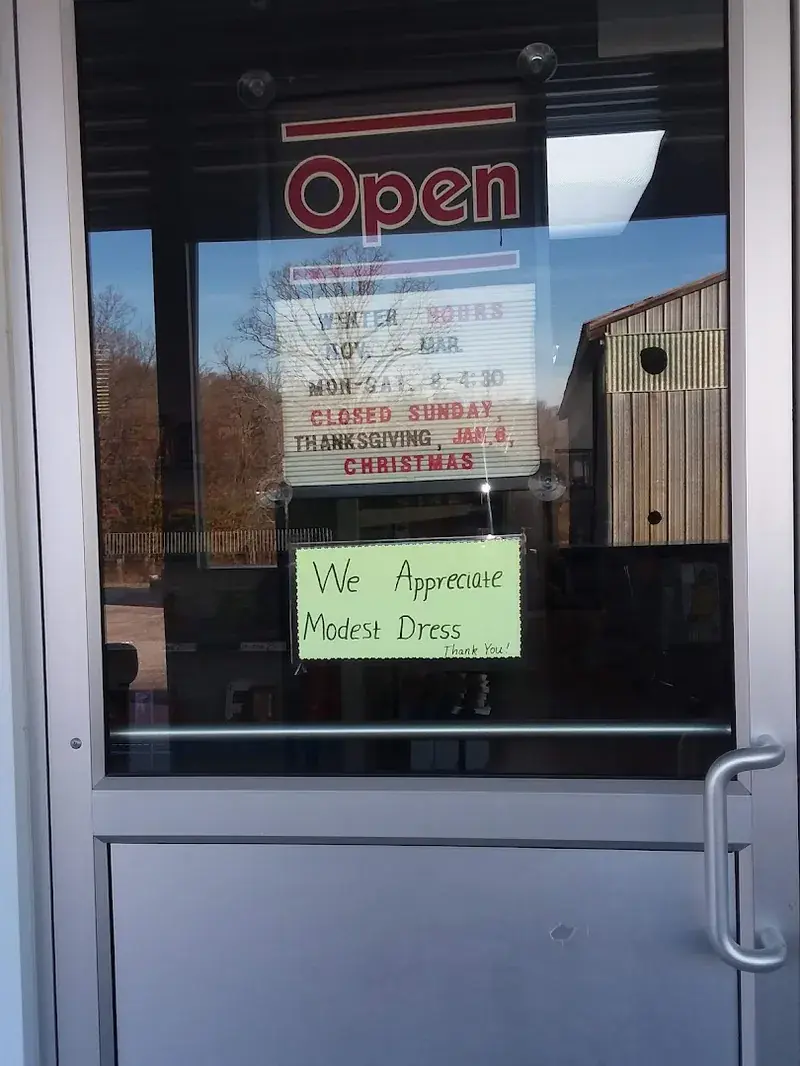 Hillside Discount Grocery in Marion, KY