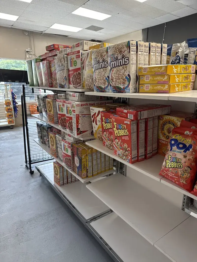 Hometown Discount Grocery in Wiggins, MS