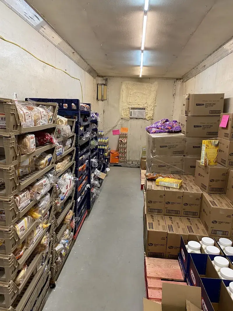 Hooverโs Discount Grocery Store in Elkton, KY