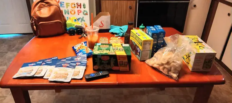 Hutson's Discount Groceries in Lake Wales, FL