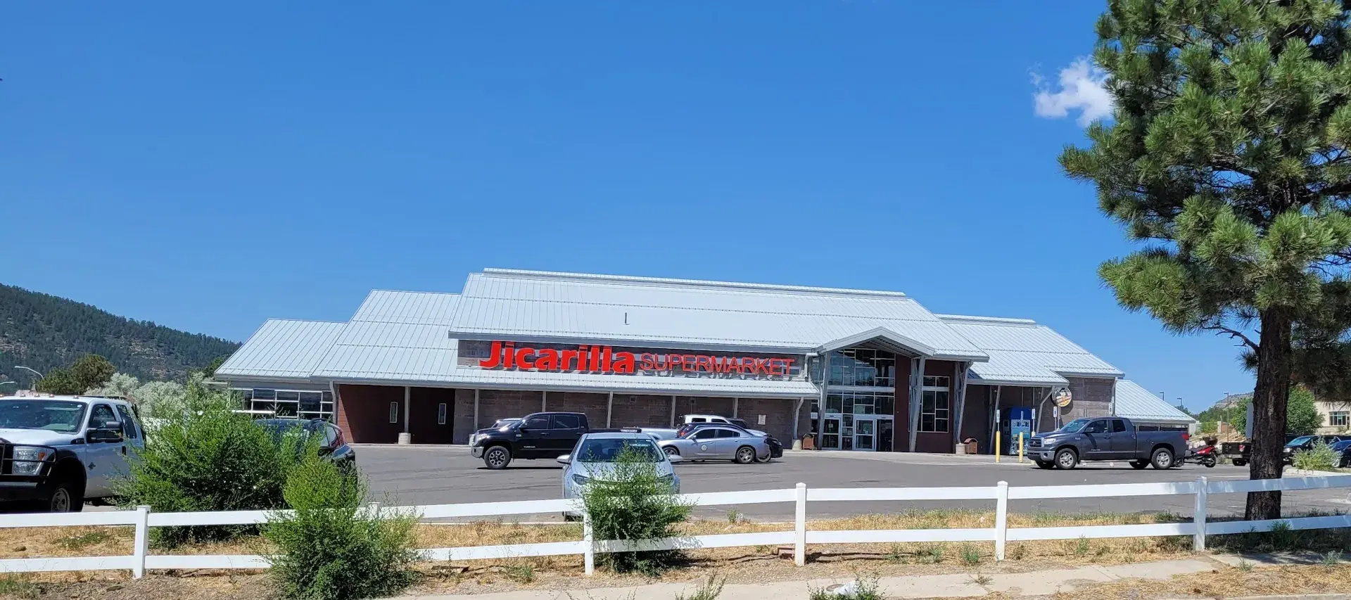 Jicarilla Apache Supermarket - Grocery store in Dulce, New Mexico
