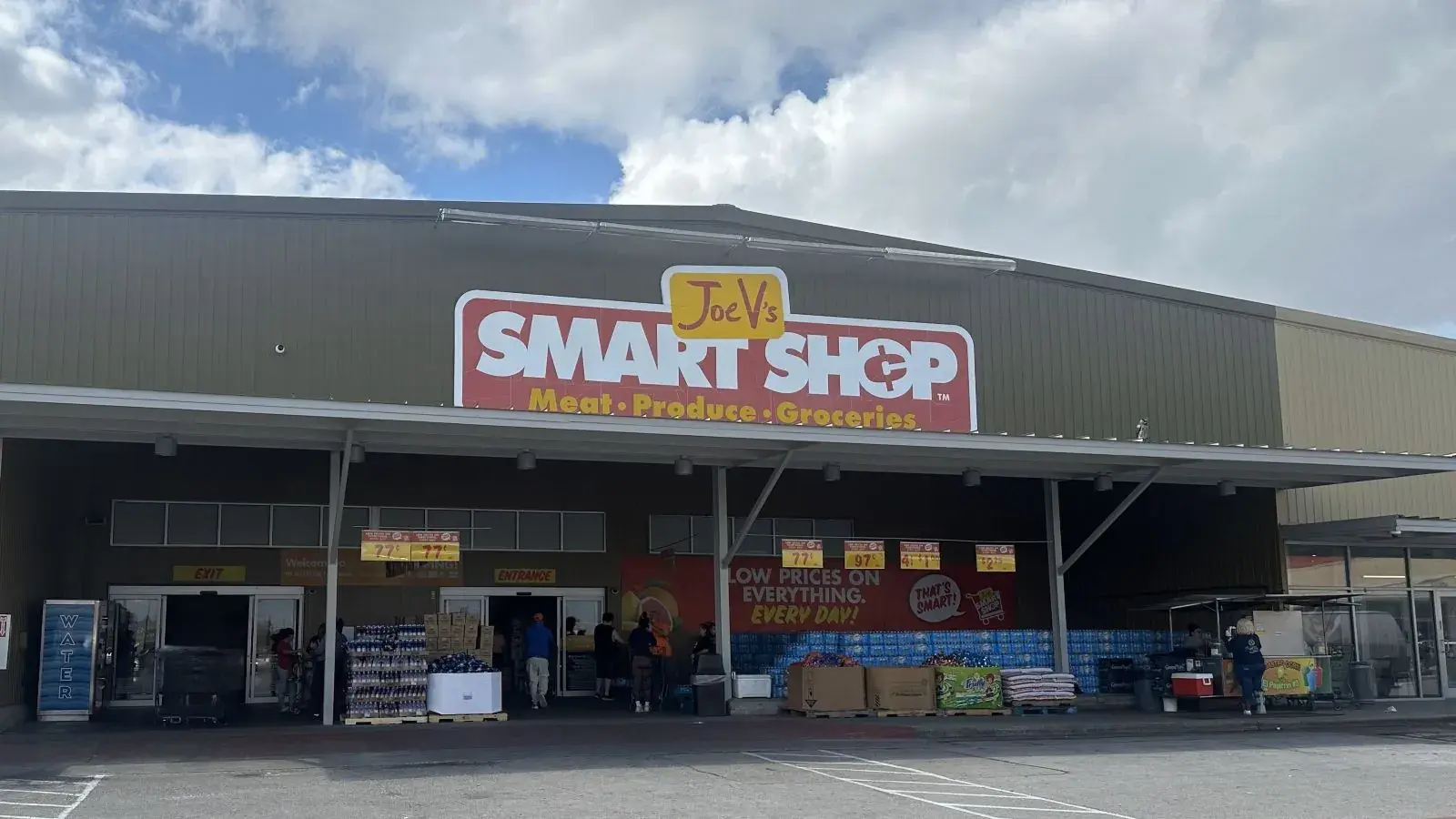 Joe V's Smart Shop - Grocery store in Houston, Texas