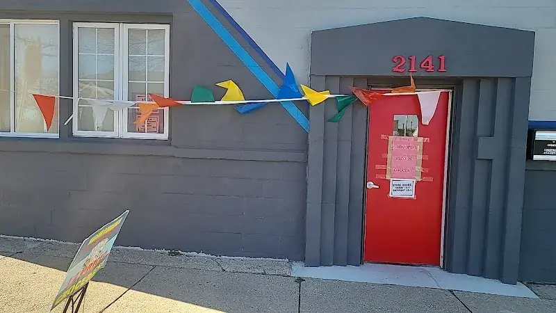 Jones Outlet Discount Grocery in West Allis, Wisconsin