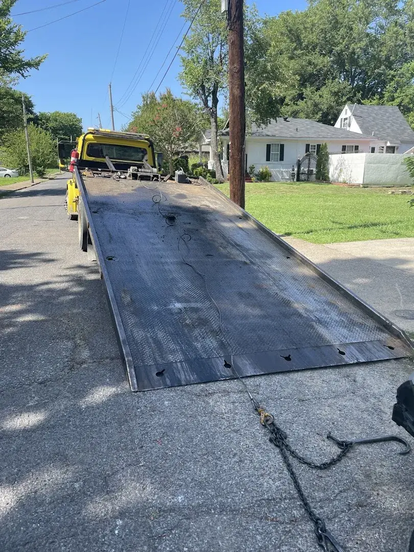 K B Auto | Cash for Junk Cars - Salvage dealer in Memphis, TN