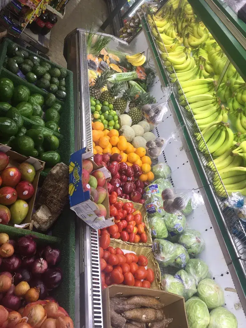 Leo Grocery in Newark, New Jersey