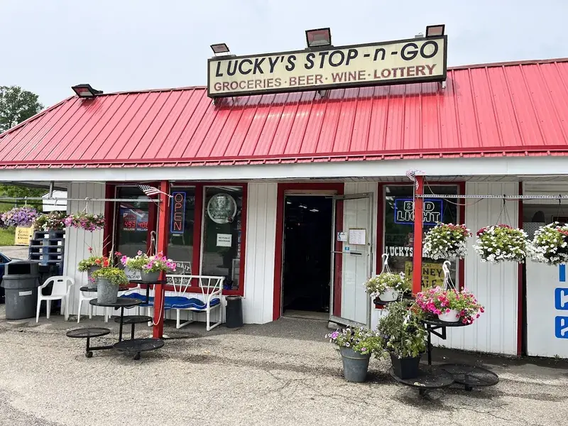 Lucky's Stop & Go in Newbury Township, Ohio