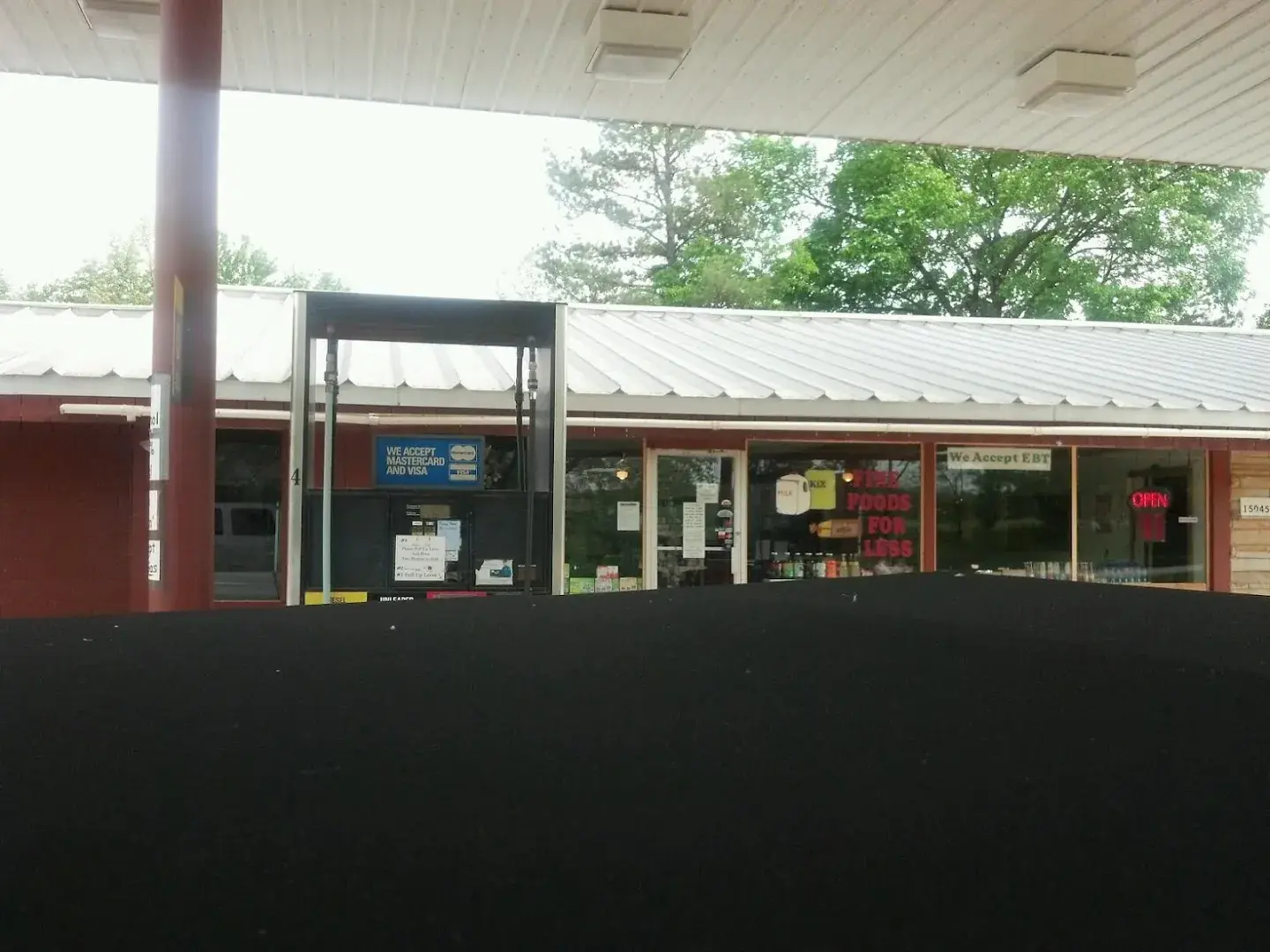 Ma & Pa's Discount Groceries + Gas - Grocery store in Huntsville, Arkansas