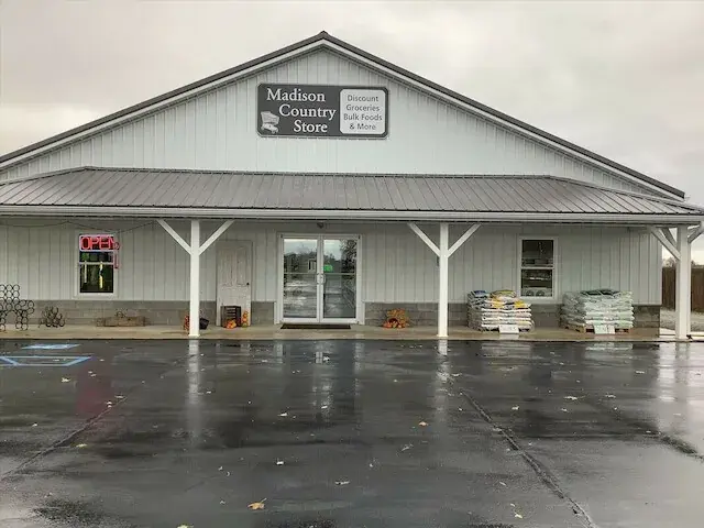 Madison Country Store - Grocery store in Wakarusa, Indiana