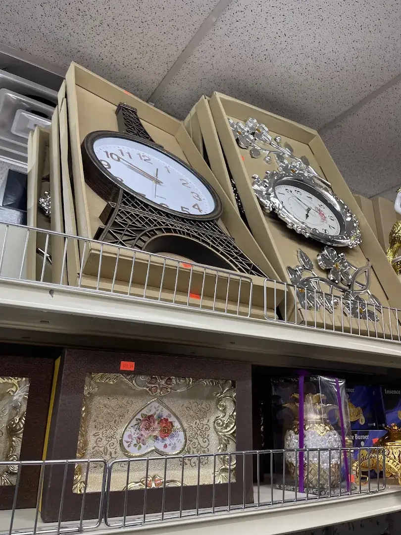 Malik & Sons food Inc DBA BARGAIN KING - Variety store in Brooklyn, New York