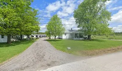 Maple view salvage - Grocery store in Middlefield, OH