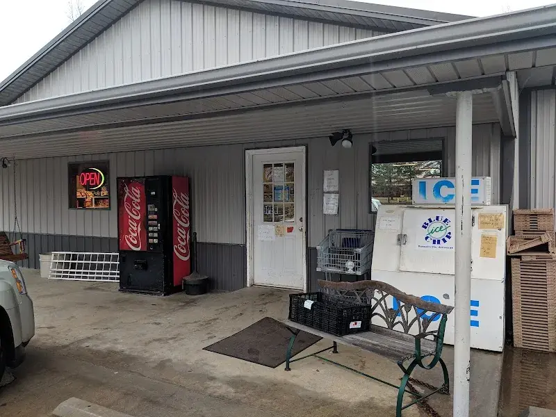 Midway Discount Foods in Dardanelle, AR