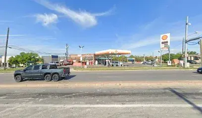 Mom's Grocery Inc - Convenience store in Austin, Texas