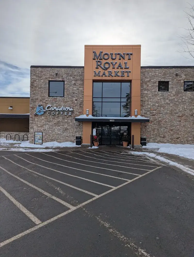 Mount Royal Market in Duluth, Minnesota