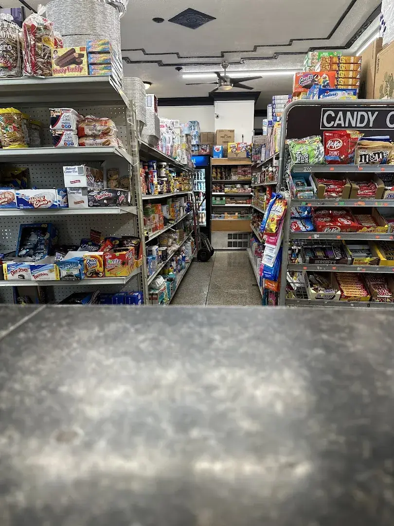 New City Mart - Grocery store in Chicago, Illinois