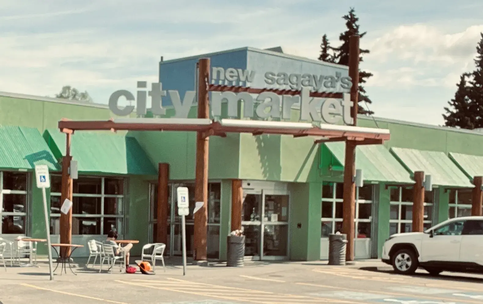 New Sagaya City Market - Grocery store in Anchorage, Alaska
