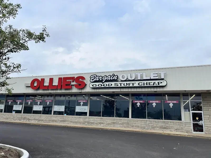 Ollie's Bargain Outlet - Discount store in Mentor, Ohio
