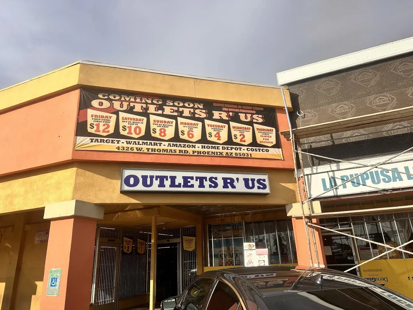 Outlets R' Us - Wholesaler in Phoenix, Arizona