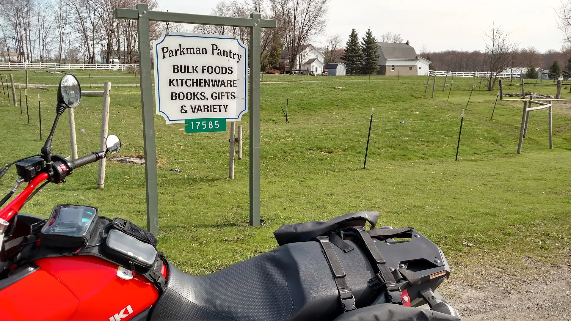 Parkman Books & Variety - Grocery store in Middlefield, Ohio