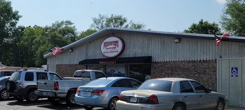 Pennington's Supermarket in Ash Grove, Missouri