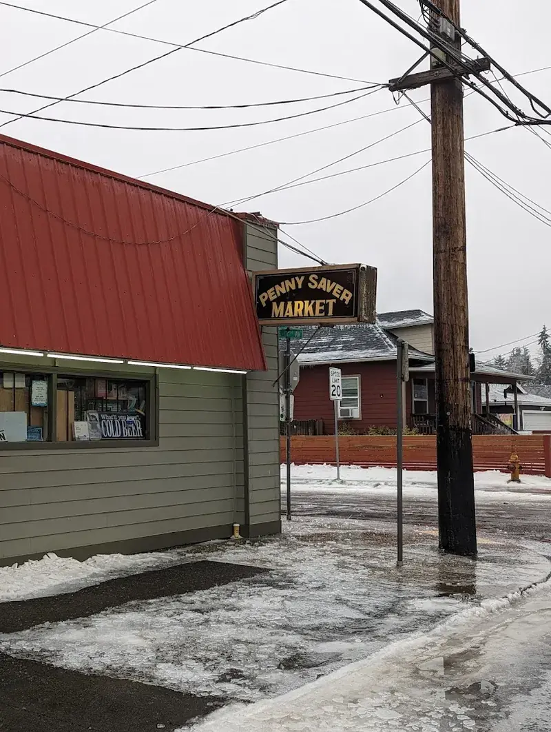 Penny Saver Discount Market in Portland, OR