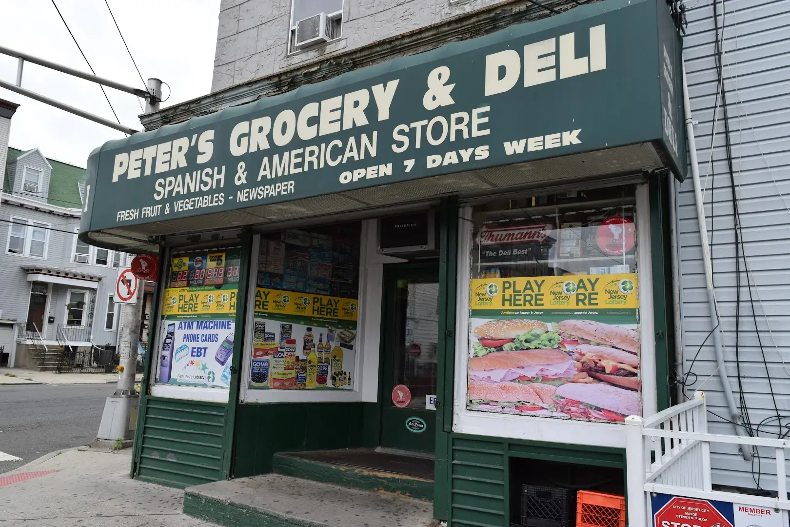 Peter's Grocery & Deil - Grocery store in Jersey City, New Jersey