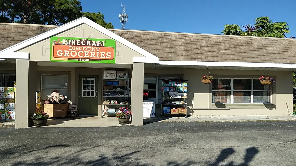 Pinecraft Discount Market - Grocery store in Sarasota, FL