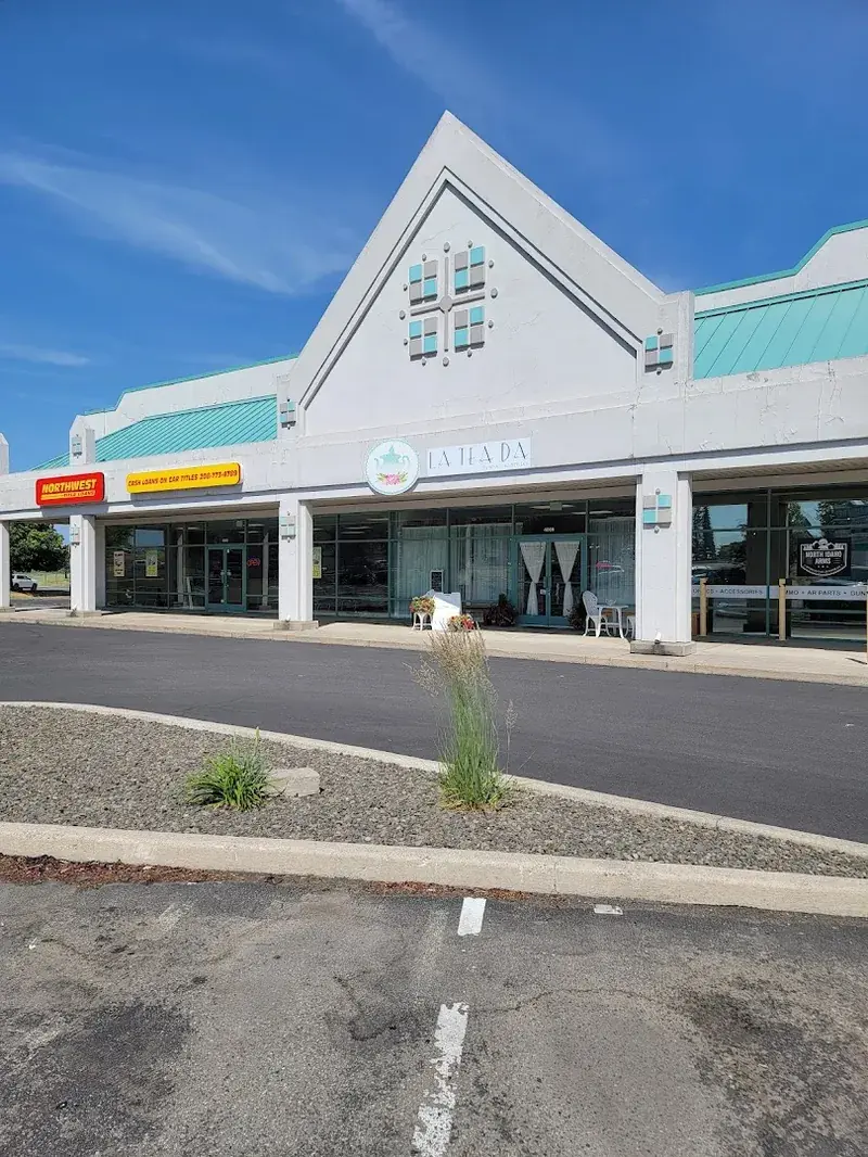 Post Falls Factory Store in Post Falls, Idaho