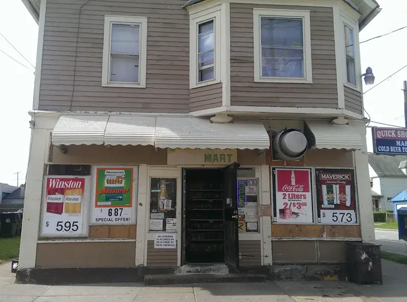 Quick Shop Food Mart in Cleveland, Ohio