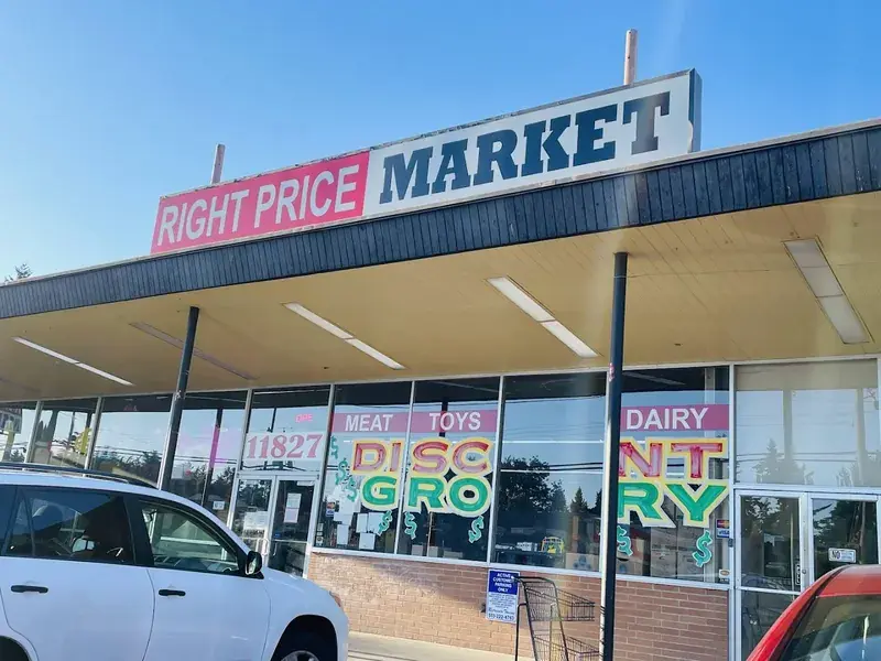 Right Price Market in Portland, Oregon