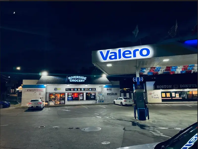 Riverside Grocery in Austin, Texas