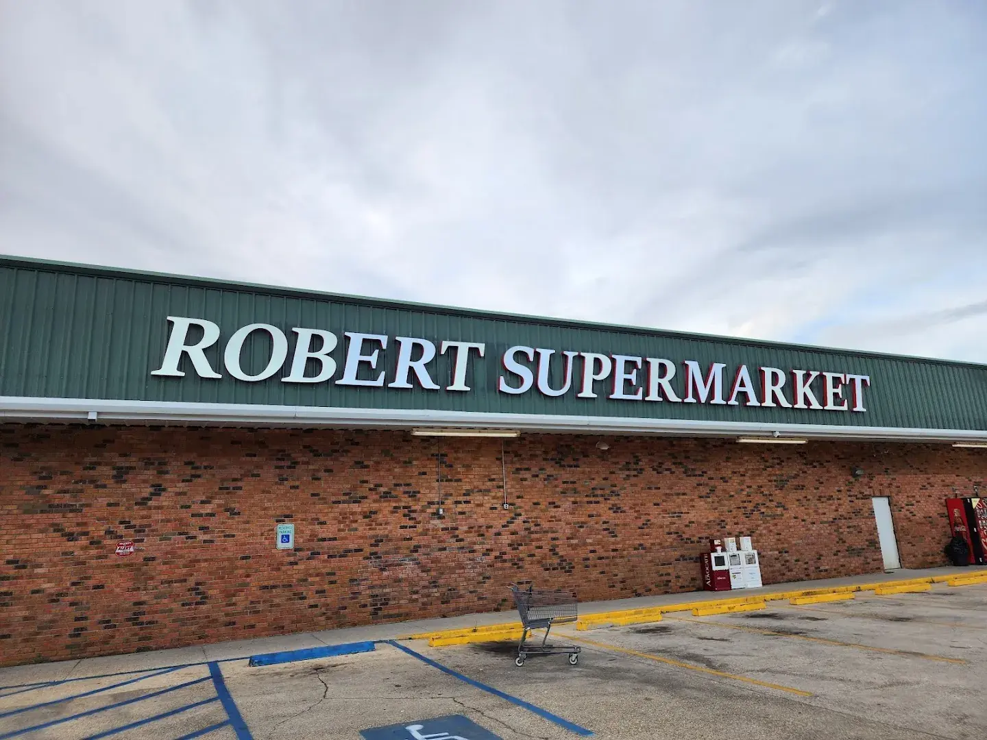 Robert Supermarket - Grocery store in Robert, Louisiana