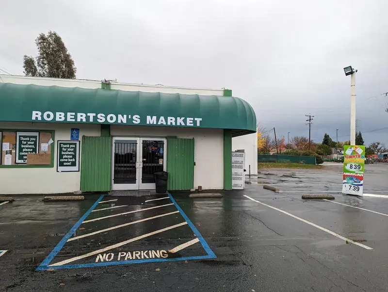 Robertson's Market in Oroville, California