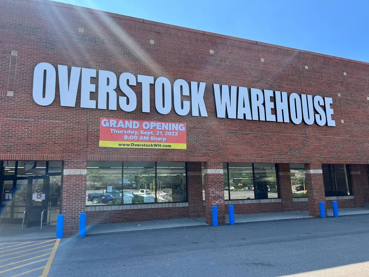 Robinson's Overstock Warehouse - Discount store in Auburn, AL
