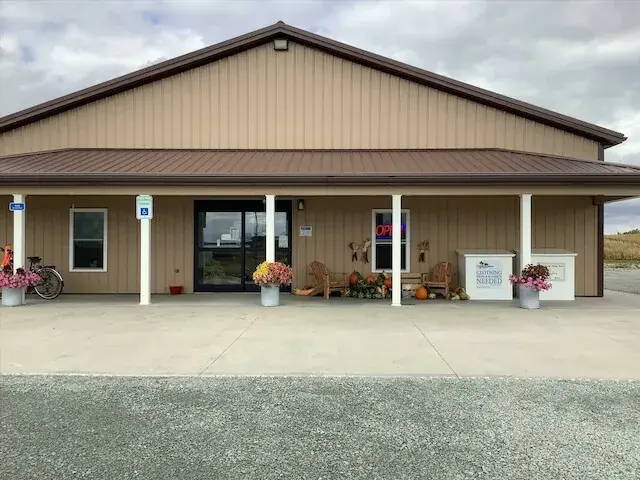 Rocky Ridge Discount Grocery in Rochester, Indiana