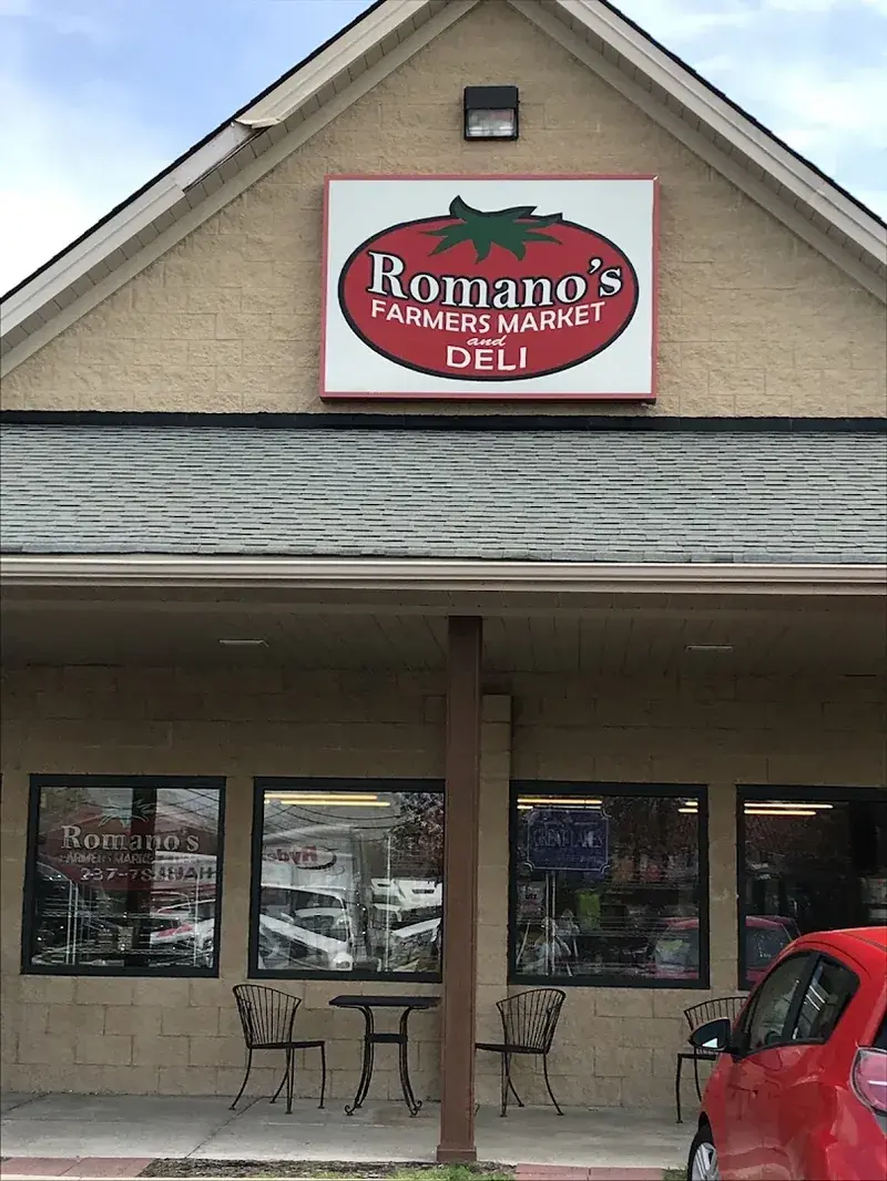 Romano's Farmers Market & Deli in North Royalton, Ohio