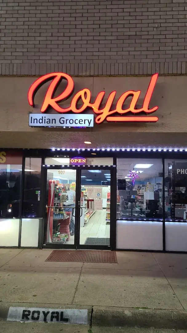 Royal Grocery - Grocery store in Garland, Texas
