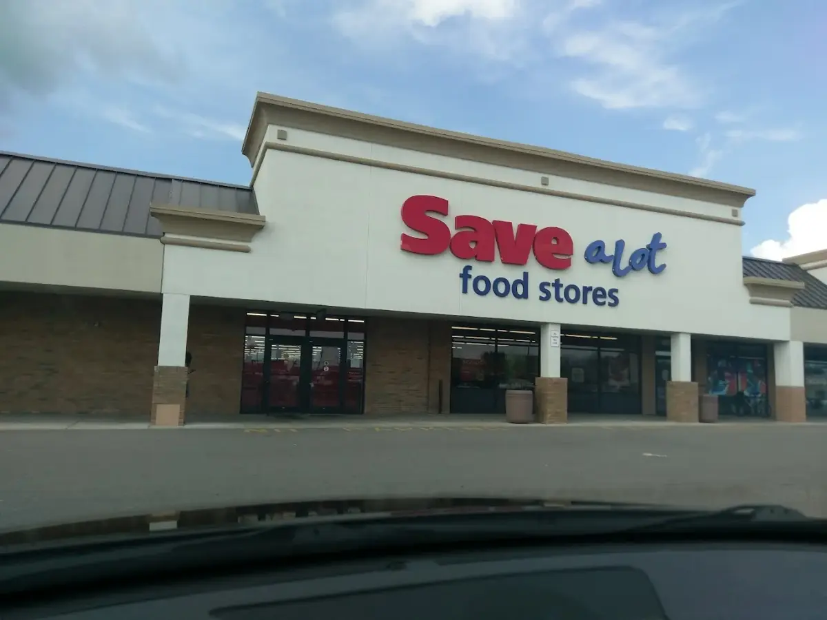 Save A Lot - Grocery store in Niagara Falls, NY