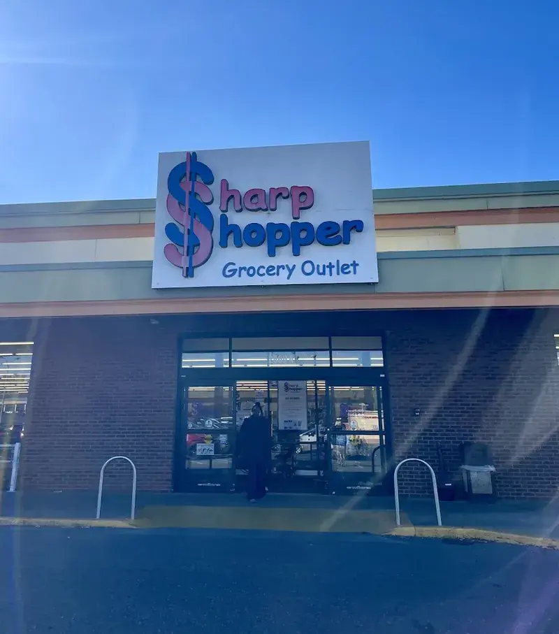 Sharp Shopper Grocery Outlet in Waynesboro, Virginia