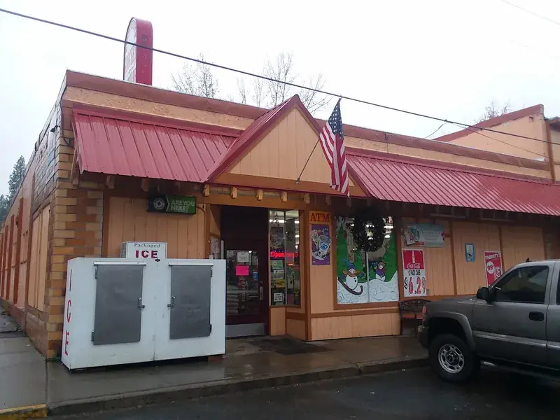 Springdale Grocery & Hardware in Springdale, Washington