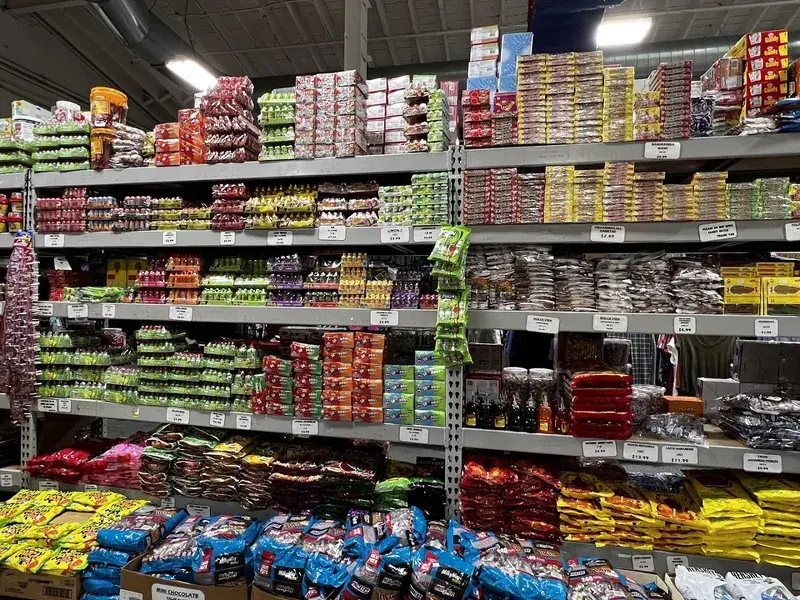 Stock 'n Save in Chicago, Illinois