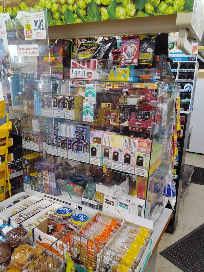 Stonewalls Market Moa Chain in Portland, Oregon