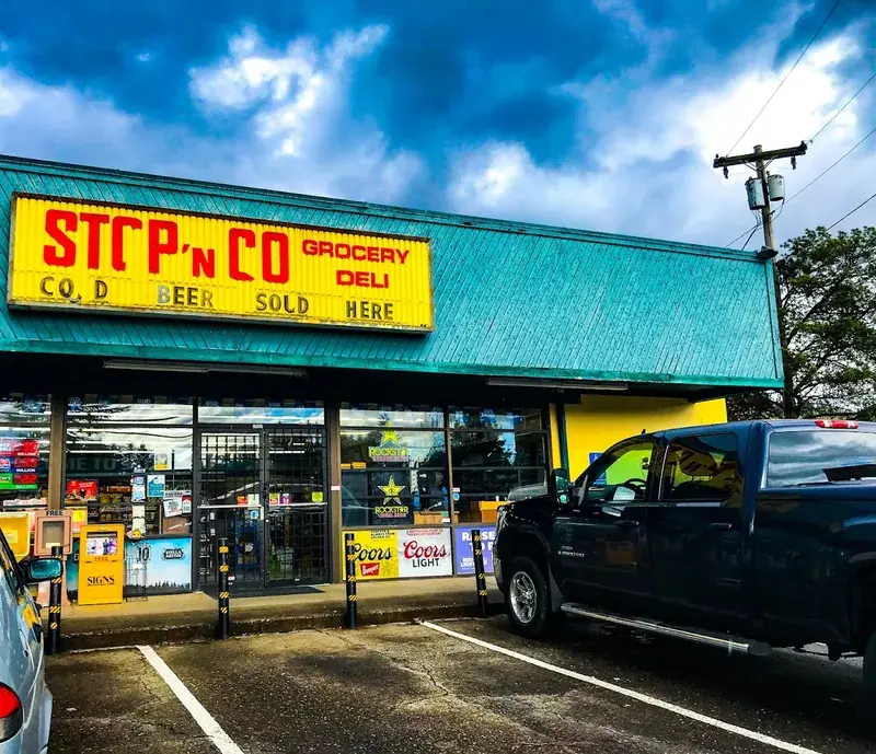 Stop N Go Market in Damascus, Oregon