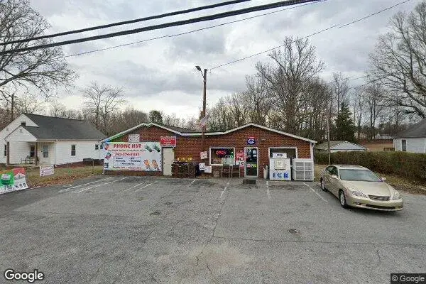 Liberty Discount Grocery and Fishing Store in Archdale, North Carolina - street view