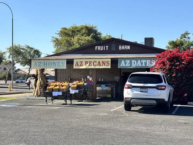 Summers Fruit Barn in Phoenix, Arizona