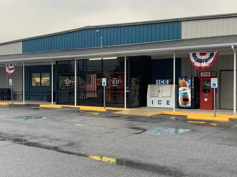 Sunset Outlet in Lebanon, Pennsylvania