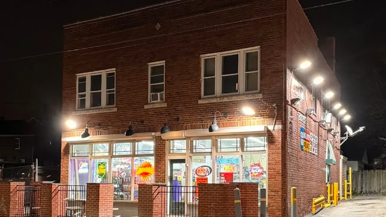 Sunshine market - Convenience store in Cleveland, Ohio