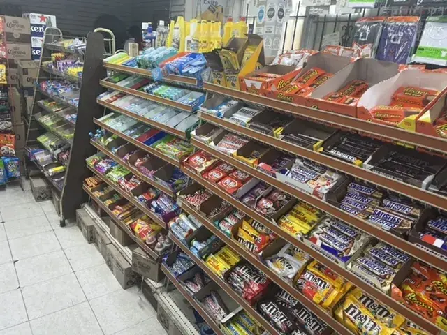 Super Seals Grocery in Dallas, Texas