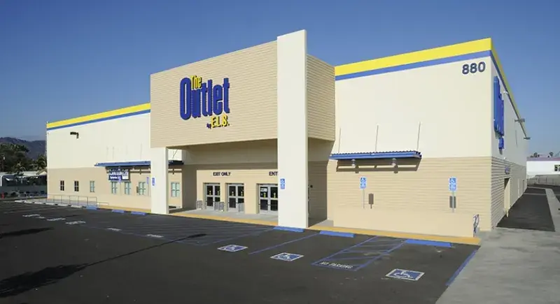 The Outlet By E.L.S. in Azusa, CA